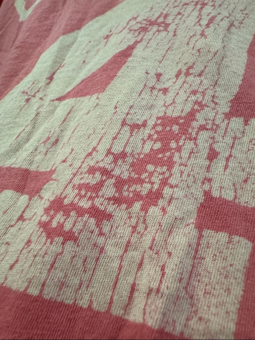Forever 21 Chicago Distressed Graphic V-Neck Tee - Pink - Picture 3 of 4